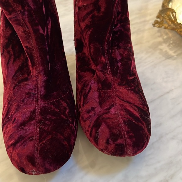 Mia VICKIE Crushed Velvet Bootie - Picture 2 of 6
